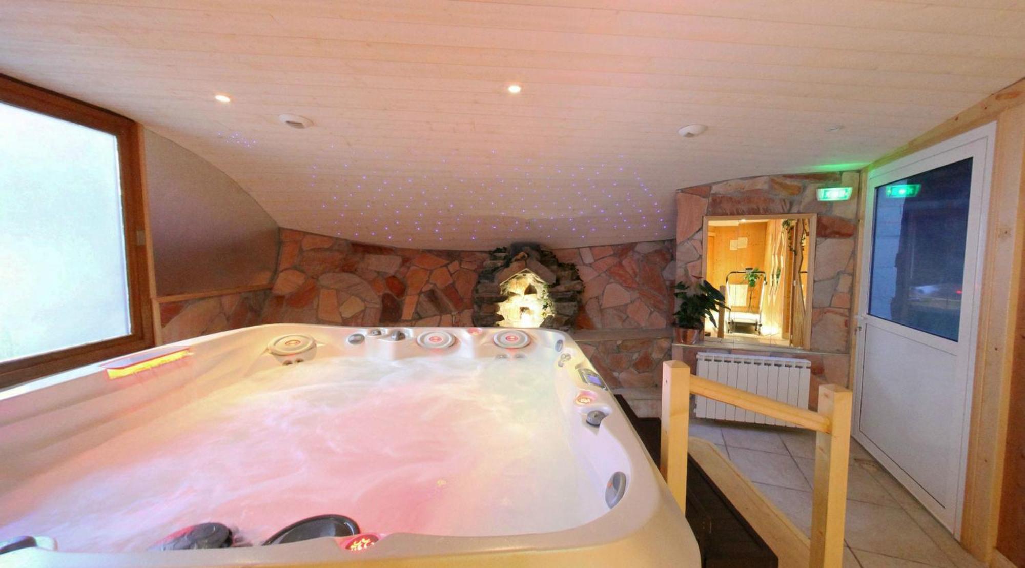 Hotel Les Chalets Brides-les-Bains Exteriör bild
